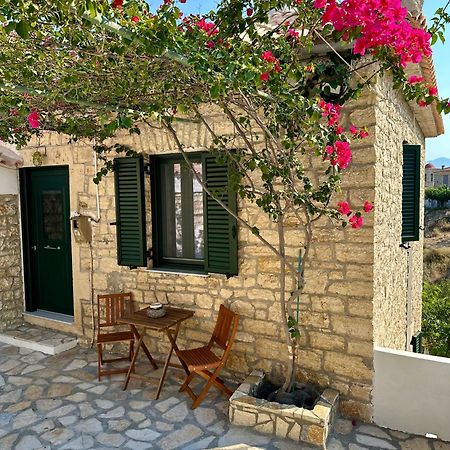 Villa Chrysavgi Stone House Katomerion Exterior foto