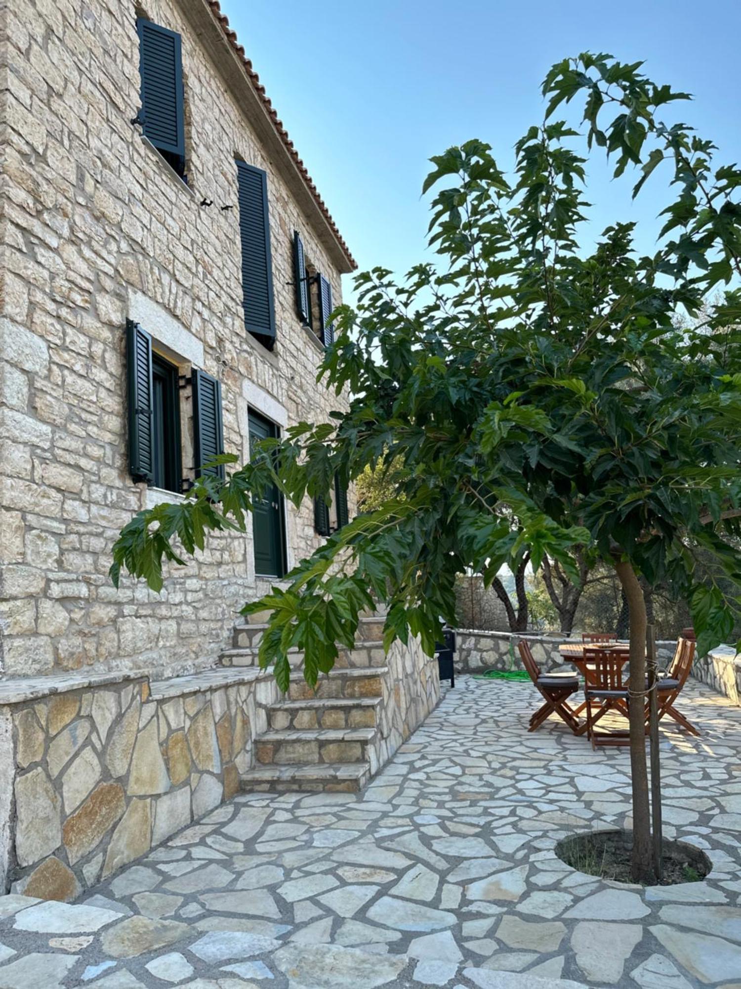 Villa Chrysavgi Stone House Katomerion Exterior foto