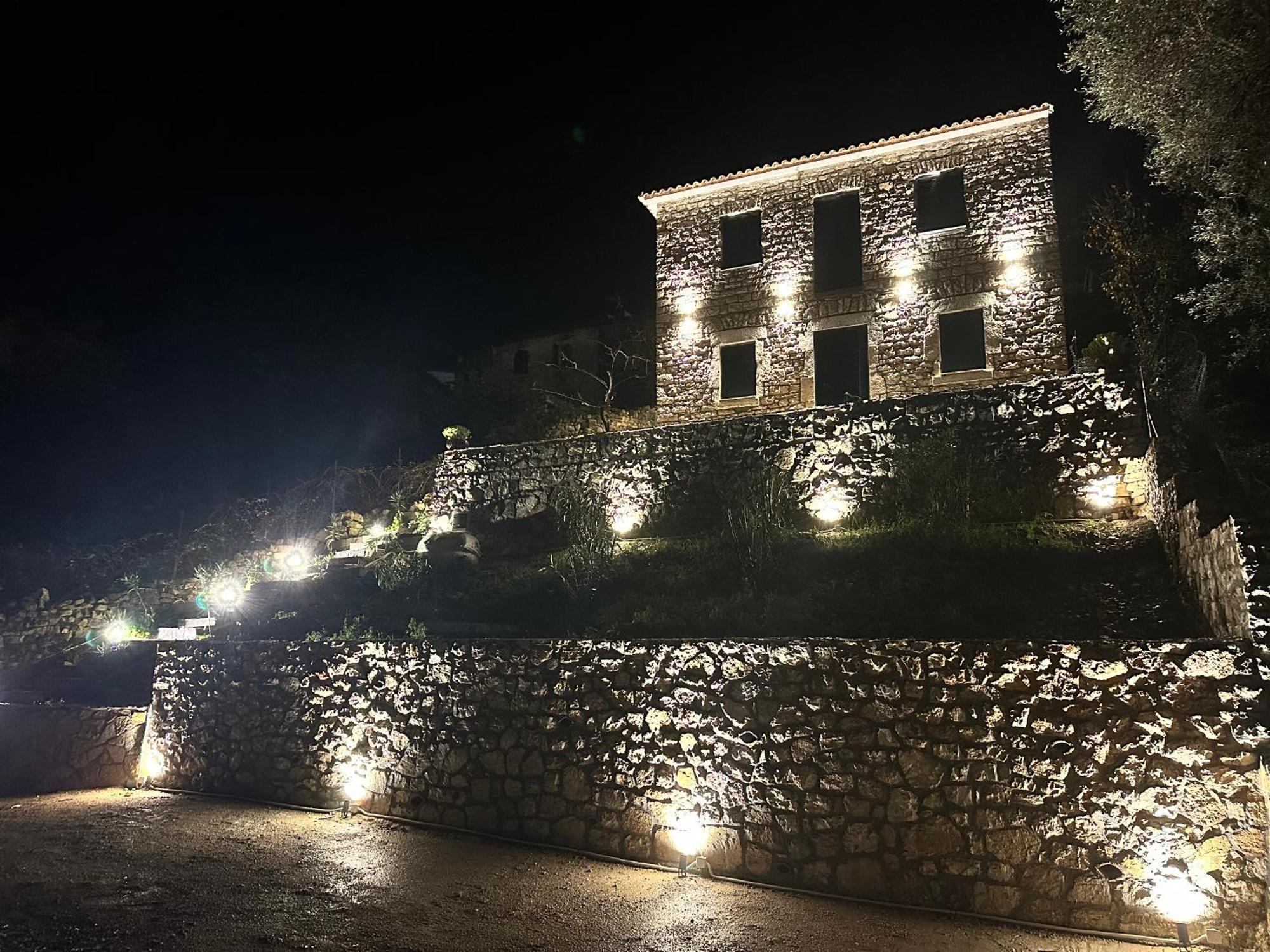Villa Chrysavgi Stone House Katomerion Exterior foto